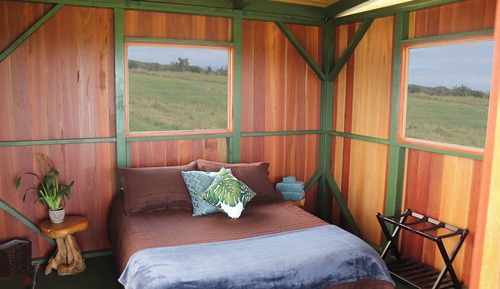 5 Cabins (Limited Electricity), Shared Bathrooms / Kitchen / Living Room