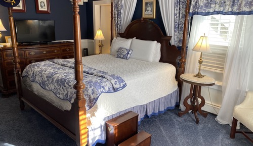 Lincoln Suite in the Main Inn