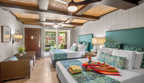 Room, 2 Queen Beds, Pool View