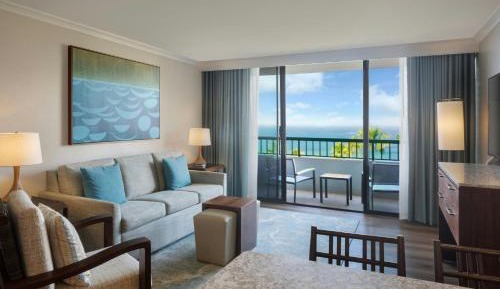 One-Bedroom King Suite with Ocean View
