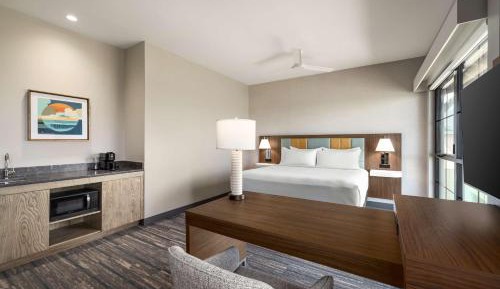 King Suite with Ocean View