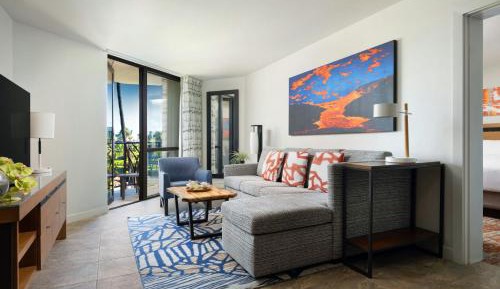 One-Bedroom Suite with Sofa Bed and Ocean View