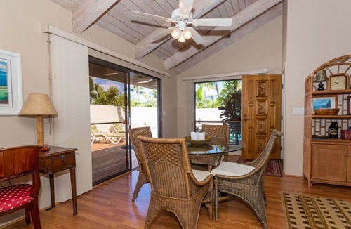 Kahaluu Bay Villa | Hale Nani Loa - White Sands Beach Home by Kona Now