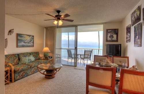 Maalaea Condo | Maalaea Kai 316 1 Bedroom Condo by RedAwning