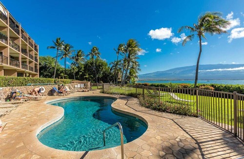 Maalaea Hotel | Maalaea Banyans by Coldwell Banker Island Vacations