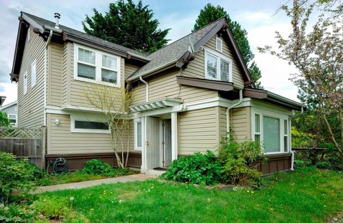 Mount Baker House | 3 bedroom Single family house close to park