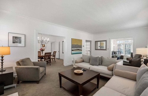 Brookwood Apartment | Standish House by BCA Furnished Apartments Standish House
