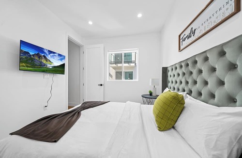 Westlake House | Downtown LA Escape