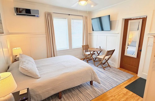 Hilo House | Hilo Town Inn