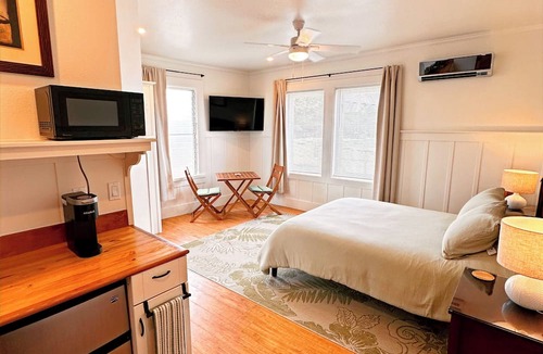 Hilo House | Hilo Town Inn