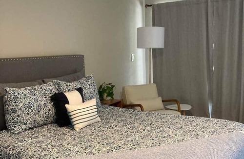 Kahaluu Bay House | Sandy Toes Getaway in Kona