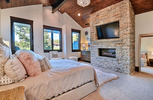 Park City House | Chic Colony Ski-in Ski Out Villa Direct Access to Adventures at Park City Resort Hot Tub Gym