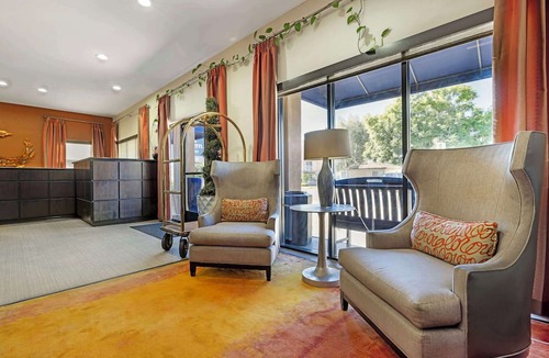 West Los Angeles Hotel | Best Western Royal Palace Inn & Suites