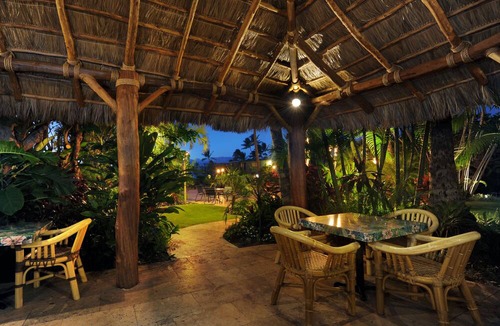 Napili Hotel | The Mauian - Boutique Beach Studios on Napili Bay