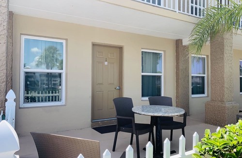 Hudson Beach Estates Hotel | Inn on the Gulf