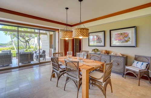Kaupulehu Apartment | Hualalai Condo: Walk to Beach and Resort Amenities