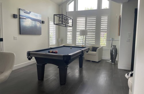North Salt Lake House | Sunset Views! Indoor Sport Court, Pool table, Golf Course, 12 min to downtown