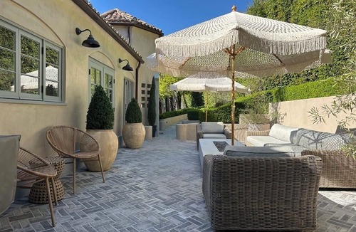 Beachwood Canyon Villa | Exquisite Hollywood Hills Retreat