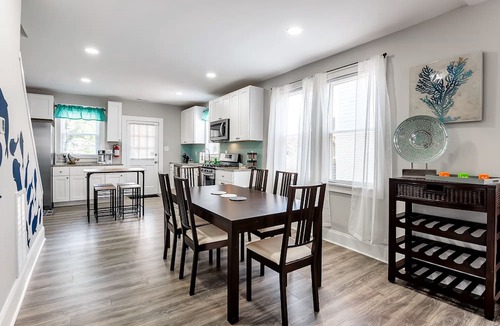 Willoughby Spit House | Family-Friendly 5BR Beach Home Dogs OK Sleeps 10