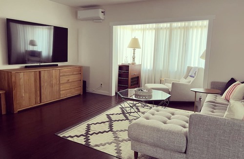 Ocean Park Condo | Sun-Filled Luxury Upper Condo, 10-Min Walk To Beach