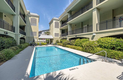 Demere Park Condo | Salt Air Villas #214 | Close to Beach | Pool & Gated Community