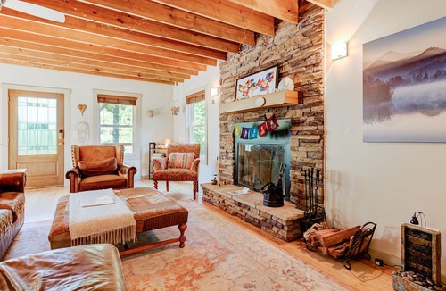 Woodfin House | Entire Home in peaceful location near river and downtown
