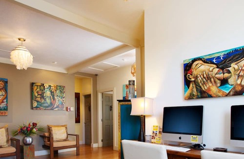 Paia Hotel | Paia Inn - 1 Bedroom King Suite - Garden View