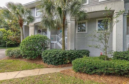 Demere Park House | Salty Dog | Pet-Friendly St. Simons Island Townhome Near Beach & Pier Village