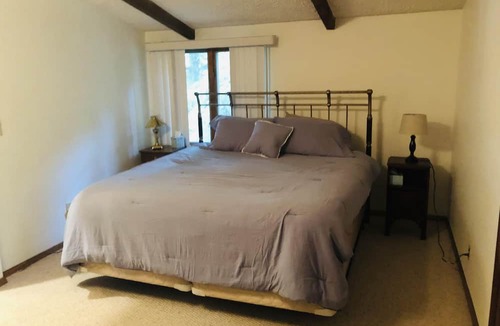 Pocono Lake House | Lakefront Cabin (15 minutes from Jack Frost, 25 minutes from Camelback)