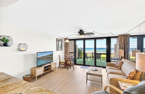 Honokowai Condo | Ground floor! Swim with the turtles! Book now!