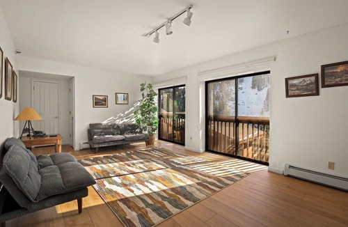 Incline Village Condo | 93 Bitterbrush | 4BR/3.5BA Incline Village | Lake Views