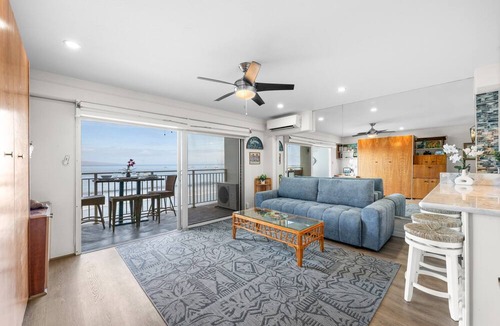 Historic Lahaina Front Street Condo | New Listing! Heart of Lahaina, an Oceanfront stay