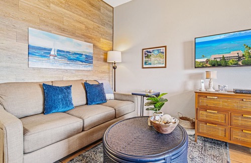 Kahana Condo | Only 10 Feet from the Ocean! Fresh and Updated Pohailani 102 Studio - Sleeps 2