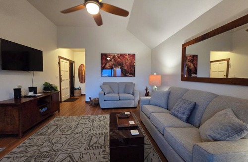 Lihue Condo | Kaha Lani #304: Coconut Coast Pacific Sunrise View 1BR/1½B Top Level View