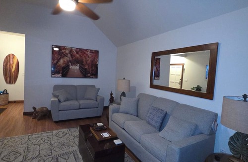 Lihue Condo | Kaha Lani #304: Coconut Coast Pacific Sunrise View 1BR/1½B Top Level View
