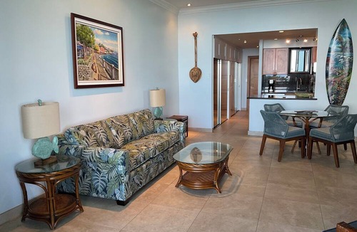 Historic Lahaina Front Street Condo | MAUI LAHAINA SHORES 1 BEDnBEACH & OCEAN FRONT GROUND-FLOOR nNO RESORT-CLEAN FEE