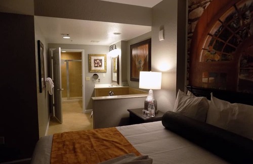 Lake Buena Vista Condo | INSIDE DISNEYWORLD 2 BDRM 2 BATH WYNDHAM BONNET CREEK+