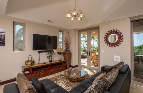 Kaanapali House | Spectacular Sunset and Ocean Views with Pool & Hotbub near Kaanapali Beach