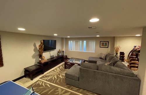 Kaanapali House | Spectacular Sunset and Ocean Views with Pool & Hotbub near Kaanapali Beach
