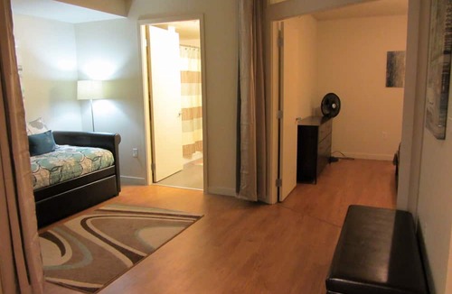 Downtown Seattle Apartment | 1 Block to Pike Pl Market ~ View Balcony ~ Easy Walk to Stadium - HUGE unit!