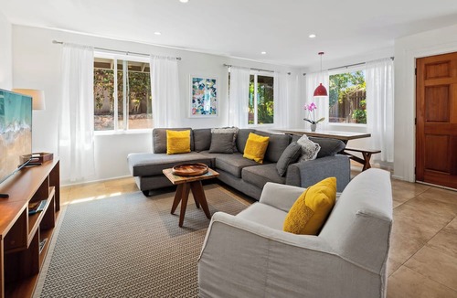 Paia House | Paia Family Cottage - Walk to everything in Paia Town