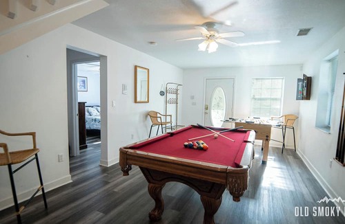 Chalet Village North House | OLD SMOKY BLISS- GORGEOUS VIEW IN GATLINBURG