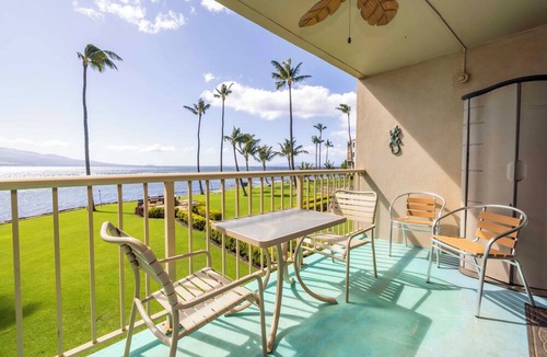 Maalaea Condo | Oceanfront Maalaea Kai 214 Relaxing Resort with Great View!