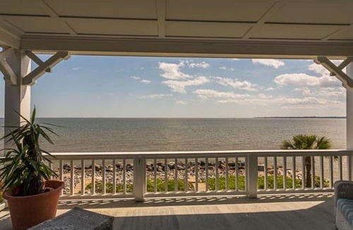 Saint Simons Island Condo | Newly Renovated Oceanfront Condo Right on the Beach Beachfront Great Views