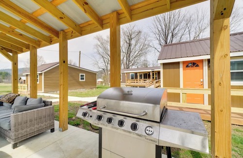 Townsend Cabin | 2 Mi to Nat'l Park: Riverside Smoky Mtn Cabin!