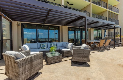 Maalaea Condo | Stunningly Spacious 4-Bedroom Condo With Extra Large Panoramic Ocean View Lanai