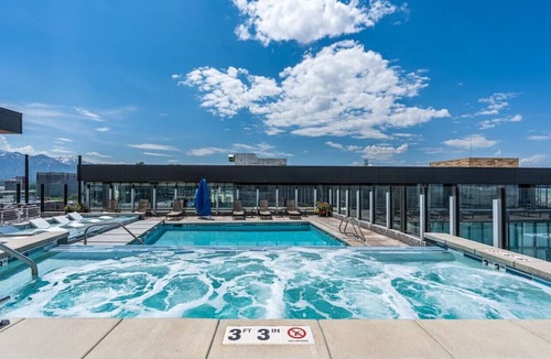 Rio Grande Apartment | Delta Center 2Bd/2Bath/Pool/Gym!