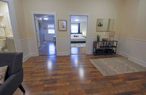 Winchester Apartment | The Perch - NEW/Downtown!