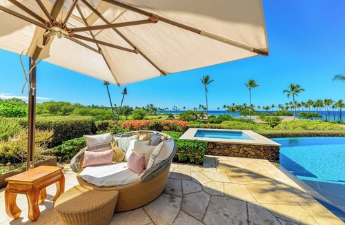Kamuela Villa | Luxurious Ocean View Villa in Gorgeous Pauoa Beach Mauna Lani Resort