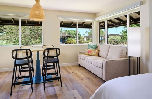 Historic Lahaina Front Street Apartment | Royal Lahaina Bungalows & Spa